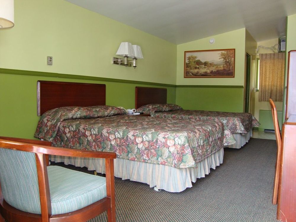 Pinconning Trail Inn Motel 客房 照片
