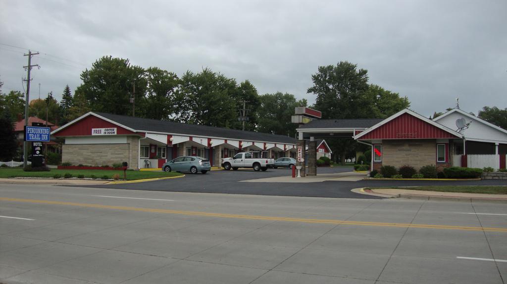 Pinconning Trail Inn Motel 外观 照片