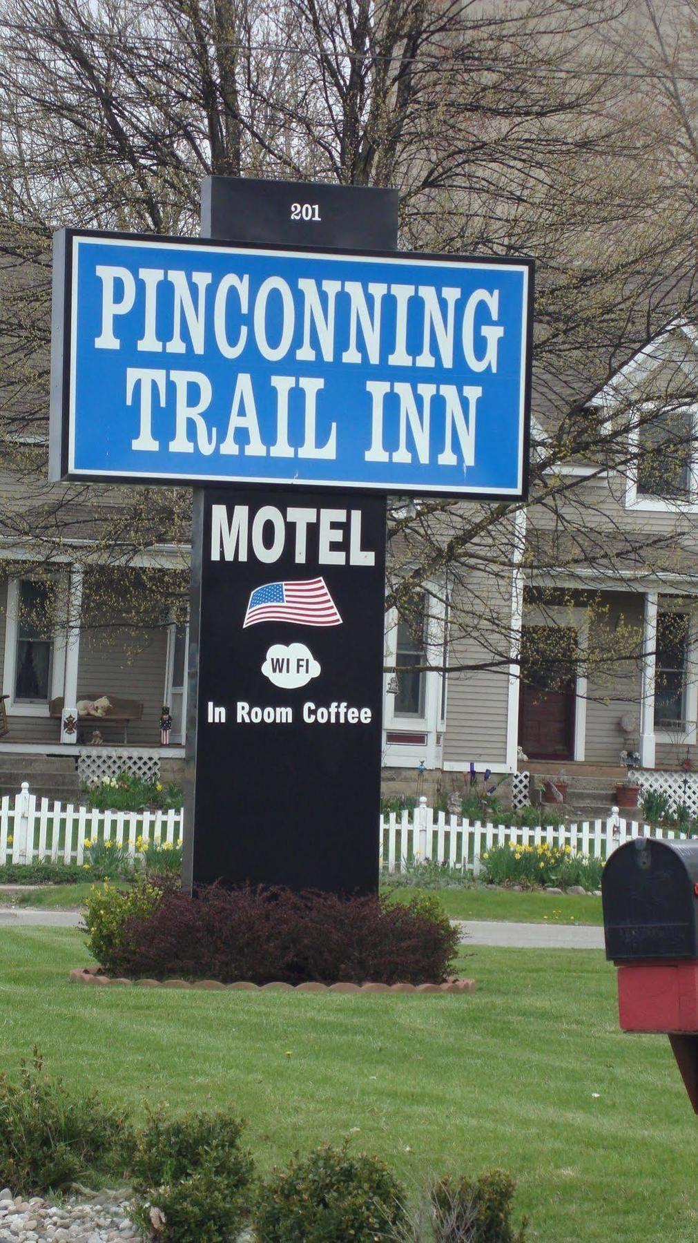 Pinconning Trail Inn Motel 外观 照片