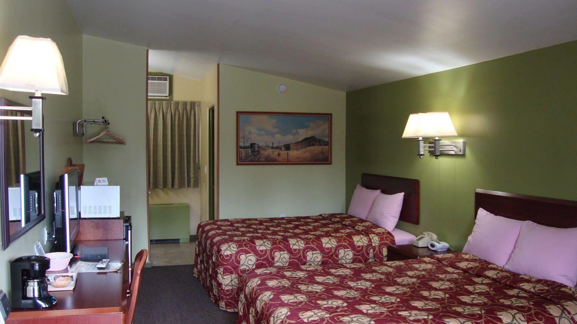 Pinconning Trail Inn Motel 外观 照片