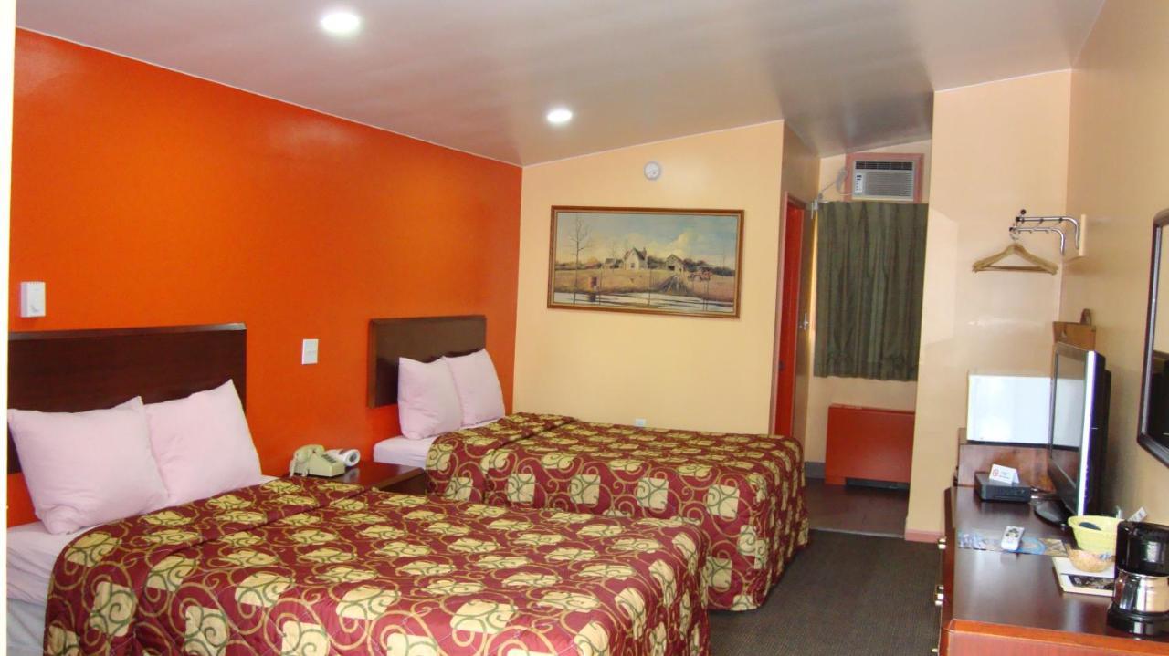 Pinconning Trail Inn Motel 外观 照片